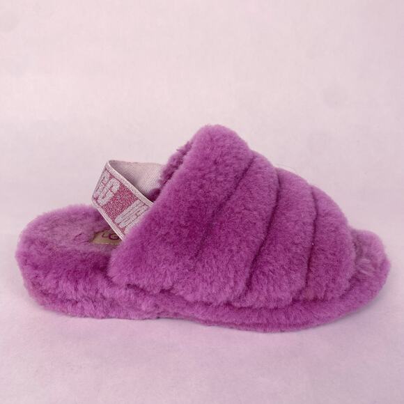 UGG Fluff Yeah Slide Sandals in Berry Pink 7 - Picture 1 of 6
